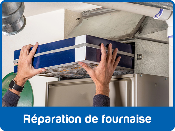 Technicien Air 2 devant une fournaise au gaz ouverte